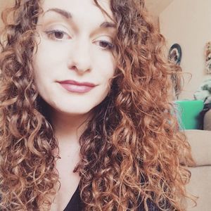 Meet your Posher, Mia